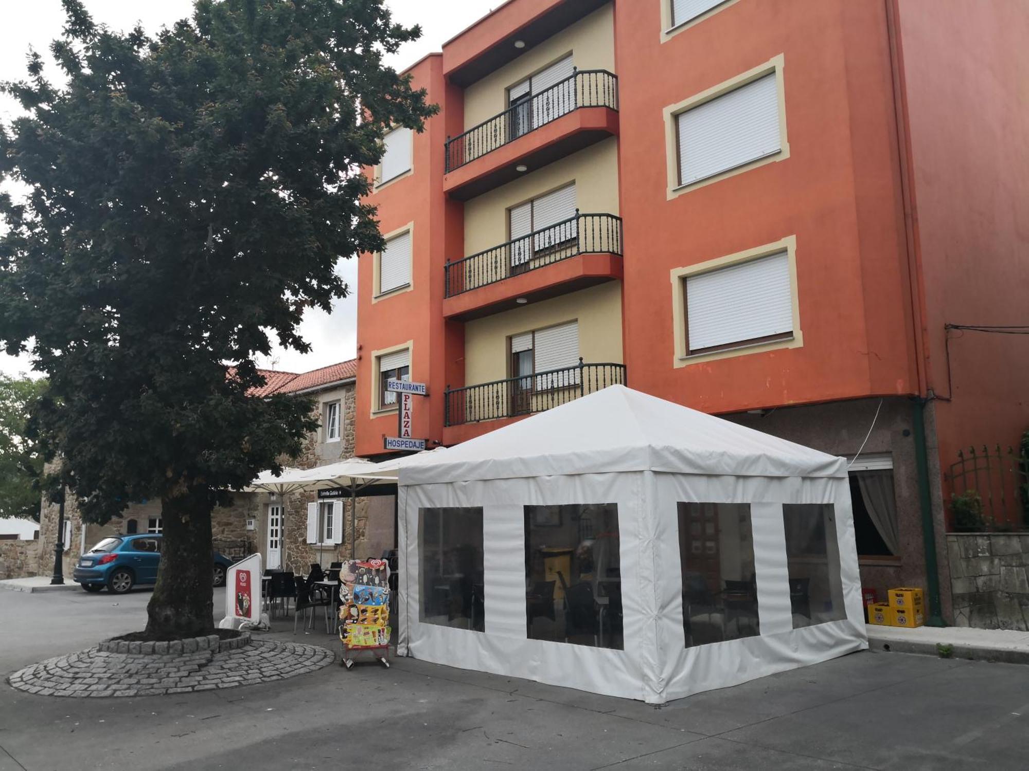 Quintáns Pension Plaza מראה חיצוני תמונה